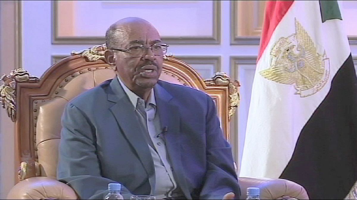 Exclusiva: el presidente de Sudán acusa a la CIA y el Mossad de estar detrás de los islamistas