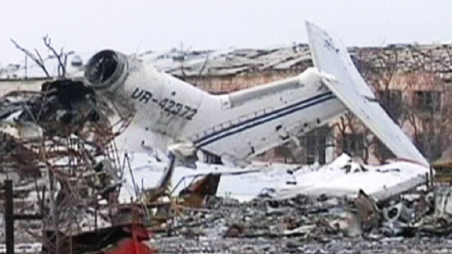 Shelling continues near ruins of Donetsk airport despite ceasefire