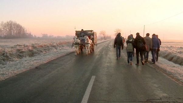 Hongrie : porte de l'exode pour des milliers de Kosovars Hongrie : porte de l'exode pour des milliers de Kosovars