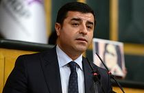 Davutoğlu: "Kimse hükümete ev ödevi veremez"
