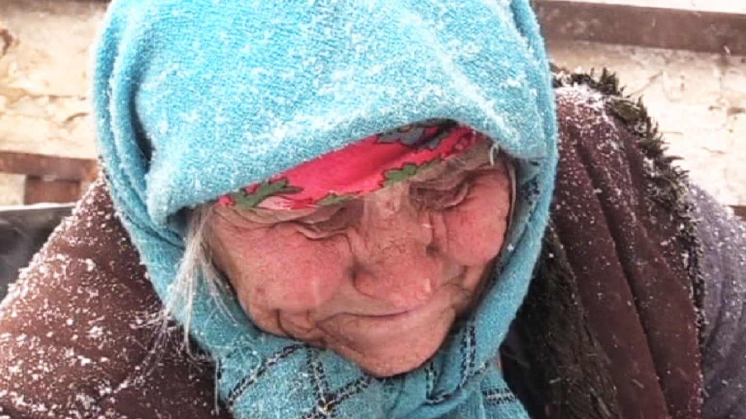 Fighting rages near Debaltseve despite ceasefire deal