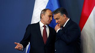 Orbán és Putyin randevúja – így látja a világ