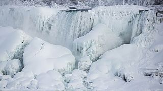 A fagyott Niagara-vízesés - képek
