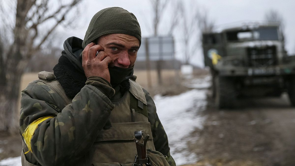 الرئيس الأوكراني يدعو إلى تعزيز قوات حفظ السلام بعد هزيمة ديبالتسيف