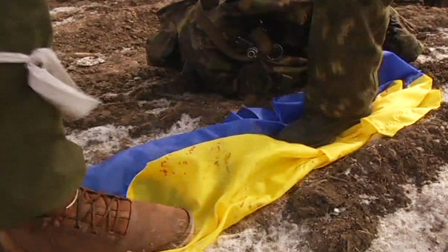 Pro-Russian rebels celebrate in Debaltseve as Ukraine troops retreat