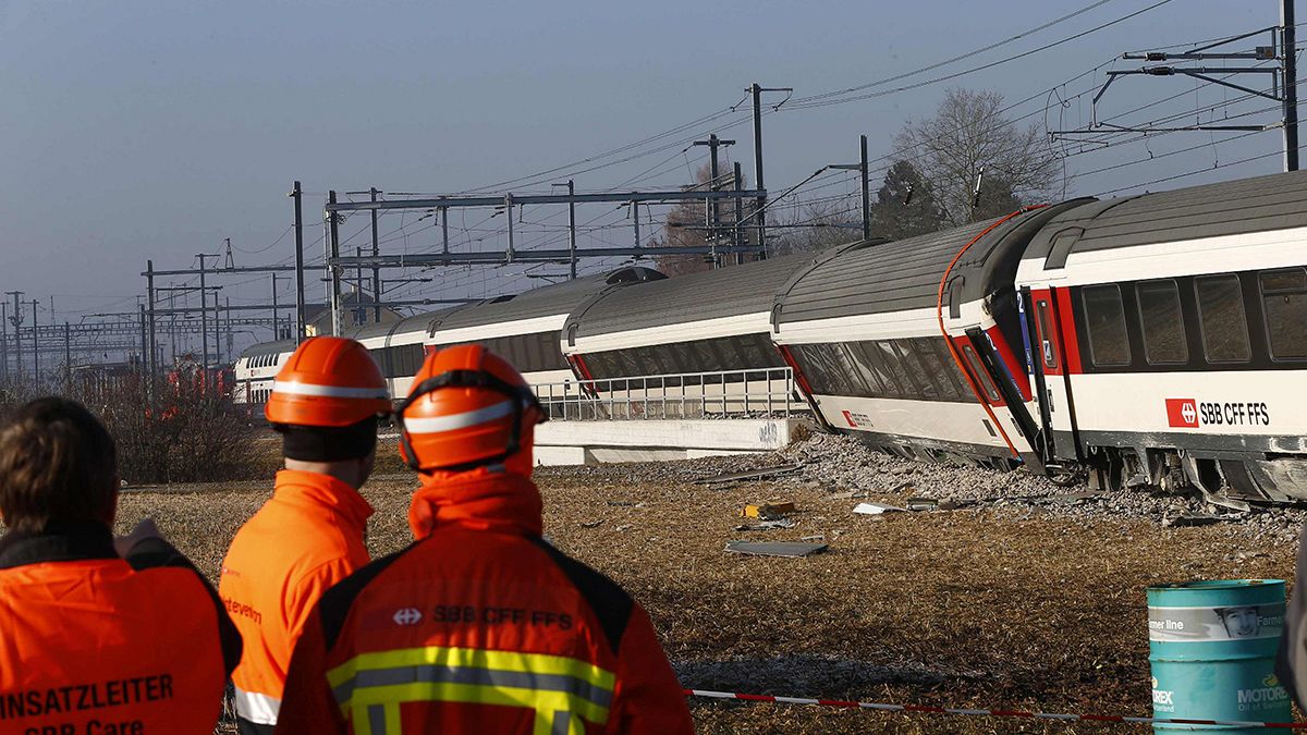 Mindestens fünf Verletzte bei Zugunglück in der Schweiz