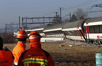 Spectaculaire mais sans gravité collision de trains en Suisse