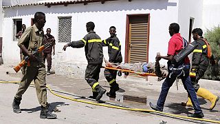 Una quincena de muertos al explotar un coche bomba en Mogadiscio