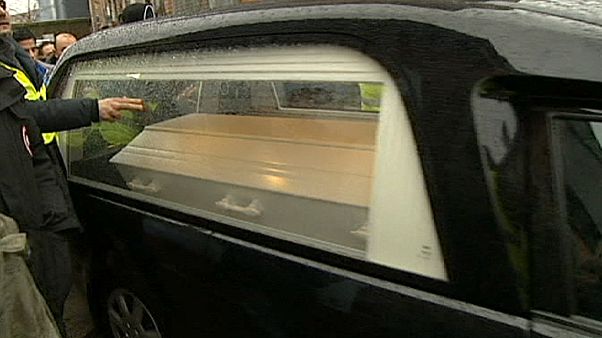 Danimarka'daki saldırıların sorumlusu defnedildi Danimarka'daki saldırıların sorumlusu defnedildi
