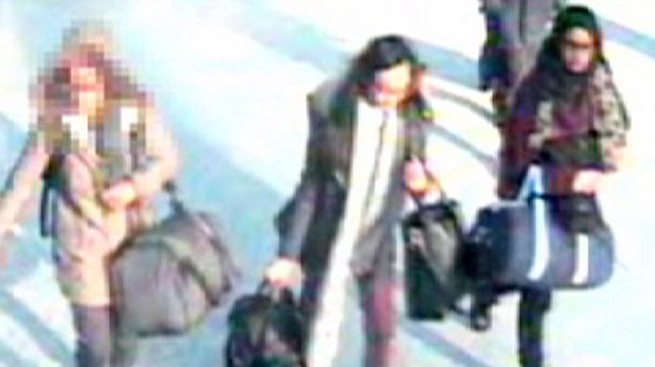 Disparition de trois adolescentes britanniques : les regards tournés vers la Syrie Disparition de trois adolescentes britanniques : les regards tournés vers la Syrie