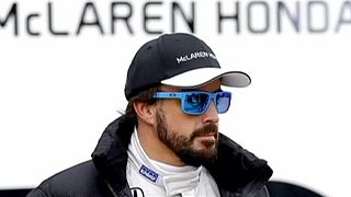 Alonso crashes in testing
