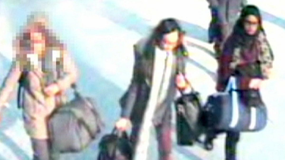 Gran Bretaña intenta explicarse la fuga de tres niñas musulmanas a Siria
