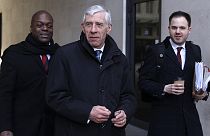 Deux anciens ministres britanniques piégés par une caméra cachée
