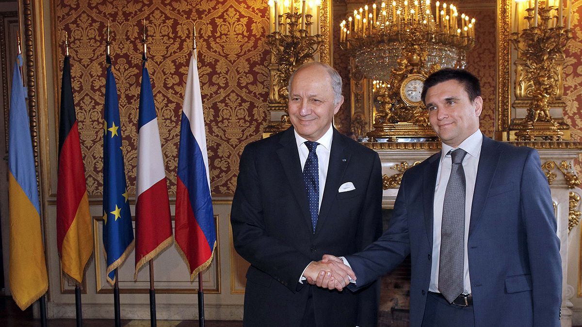 Ministros de Exteriores se reúnen en París para salvar alto el fuego en Ucrania
