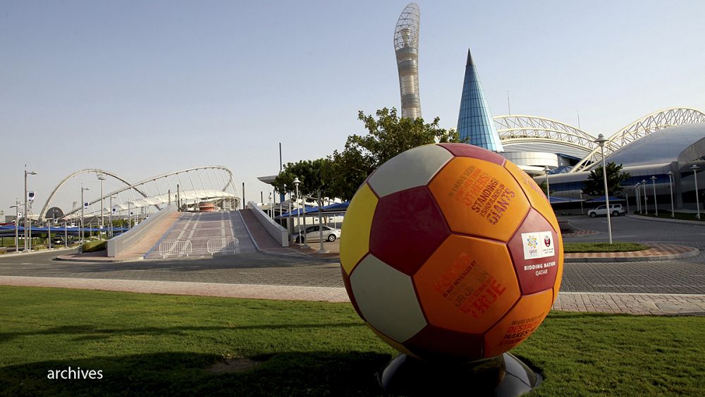 Qatar 2022: FIFA recommends winter World Cup | Euronews