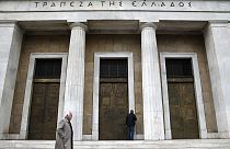 منطقة اليورو تفتح الطريق أمام استفادة أثينا من التمويل حتى الصيف