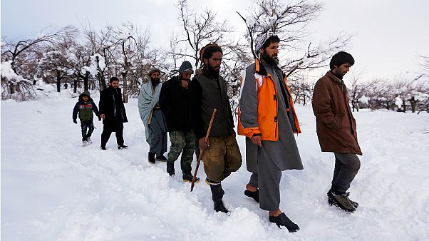 Afghanistan, valanghe uccidono più di 100 persone Afghanistan, valanghe uccidono più di 100 persone