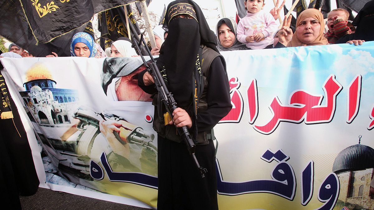Новые джихадистки: девушки, живущие в сети