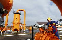 Ucrânia paga fatura de gás à Rússia entre ameaças de corte no abastecimento