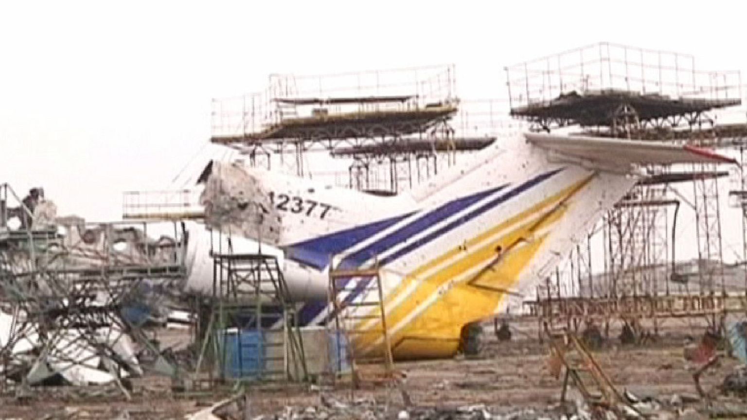 Separatists find bodies of dead Ukrainian soldiers at airport