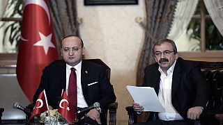 Békét kötne a törökökkel a kurd vezető