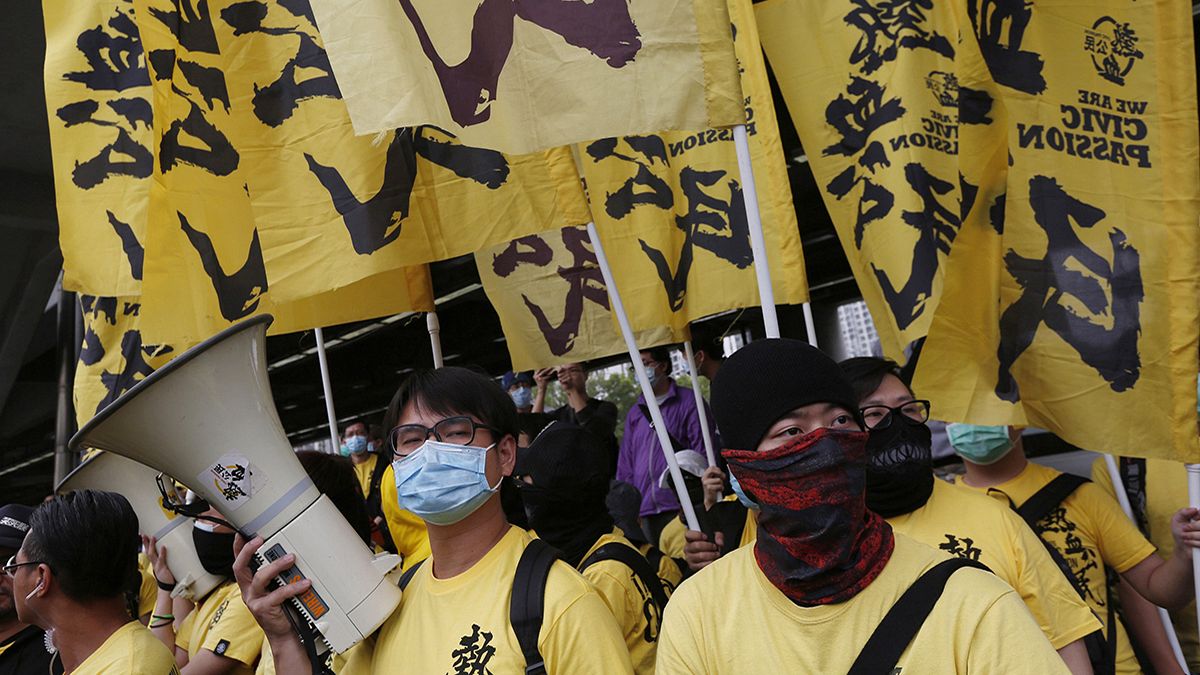 Hong Kong'da, Çinli iş adamlarına protesto