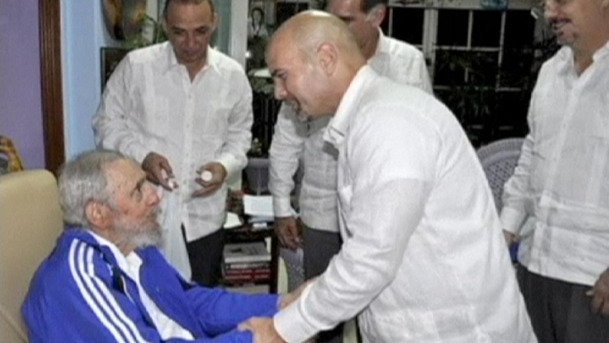 Фидель Кастро встретился с героями Кубы