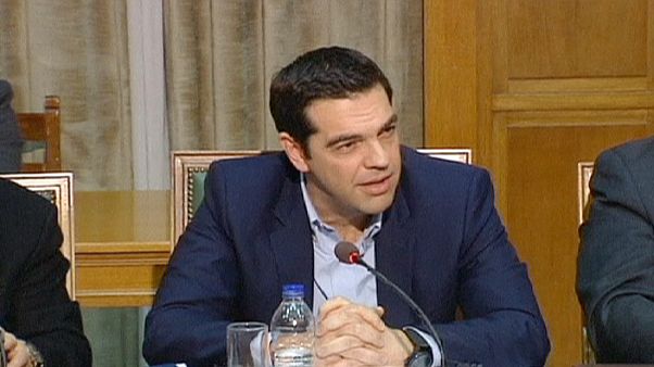 A szegényeken segít újabb intézkedéseivel az athéni kormány A szegényeken segít újabb intézkedéseivel az athéni kormány