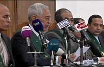Egito: Adiadas eleições parlamentares