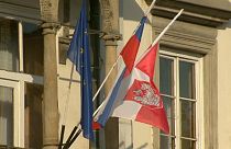 Slovenya parlamentosu eşcinsel evliliğe onay verdi