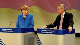 Angela Merkel al timone d'Europa. Juncker smentisce divergenze con Berlino