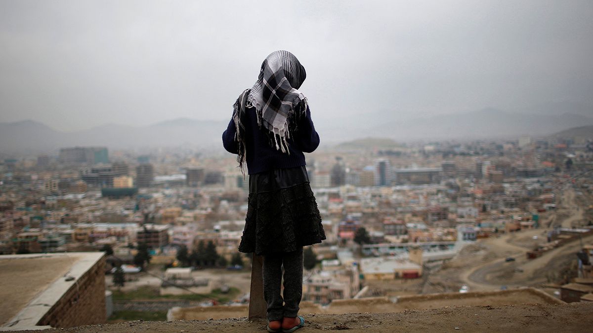 Afghanistan : une femme dénonce le harcèlement sexuel en portant une armure