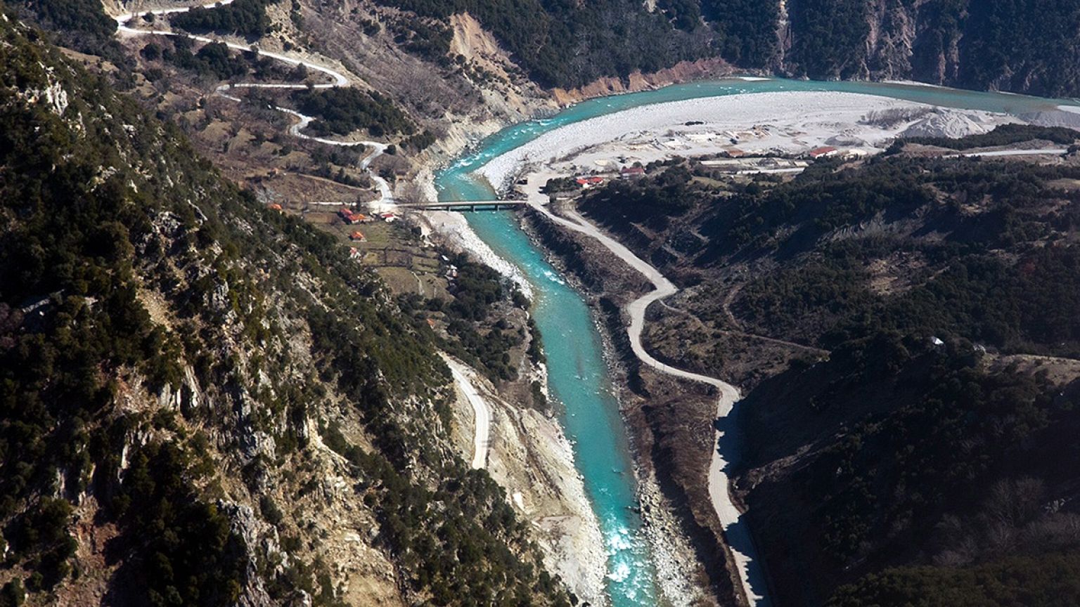 Κινητοποίηση για την ανακατασκευή της θρυλικής Γέφυρας Κοράκου