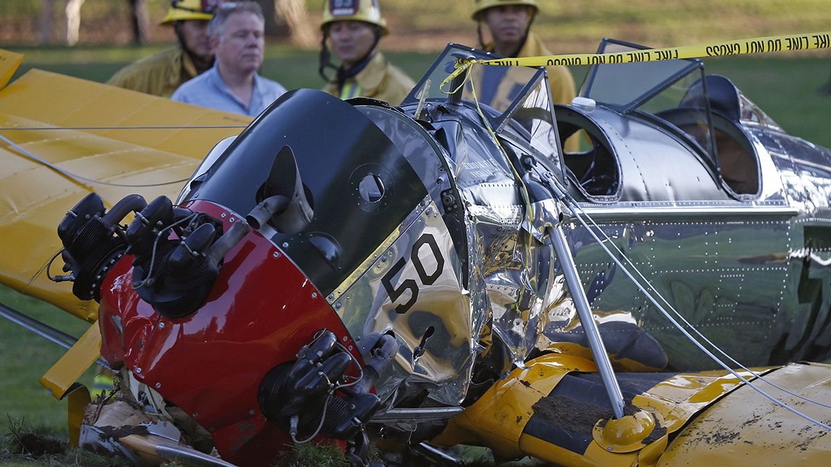 إصابة الممثل هاريسون فورد في تحطم طائرة صغيرة في لوس انجليس