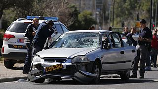 Verletzte in Israel: Autofahrer rast in Menschenmenge