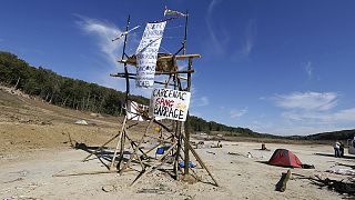 Франция: протестный лагерь экологов эвакуирован полицией