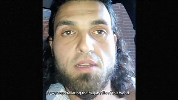 Canadá divulga vídeo de reivindicação do suspeito dos atentados de Otava Canadá divulga vídeo de reivindicação do suspeito dos atentados de Otava