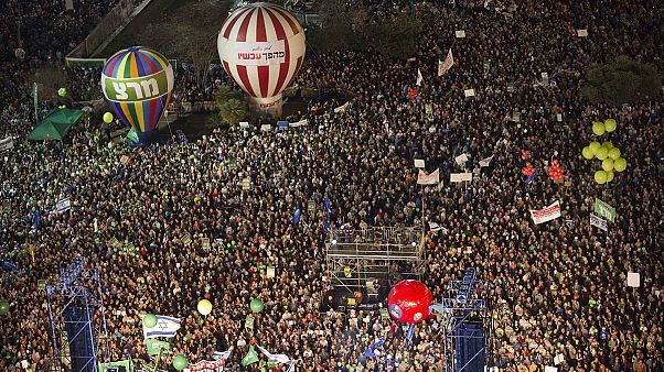Más de 30.000 israelíes se manifiestan contra Netanyahu Más de 30.000 israelíes se manifiestan contra Netanyahu