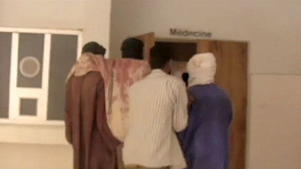مقتل مدنيين اثنين وعنصر من قوات الأمم المتحدة لحفظ السلام في اطلاق صواريخ في مالي مقتل مدنيين اثنين وعنصر من قوات الأمم المتحدة لحفظ السلام في اطلاق صواريخ في مالي