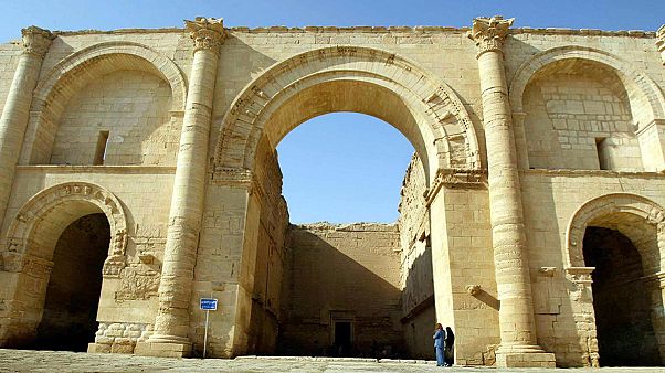 تنظيم "الدولة الإسلامية" يستهدف منطقة “خورسباد” الأثرية بالموصل تنظيم "الدولة الإسلامية" يستهدف منطقة “خورسباد” الأثرية بالموصل