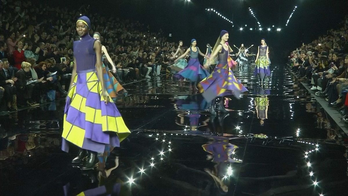 Paris Moda Haftası'nda dünya karması