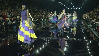 Paris Moda Haftası'nda dünya karması
