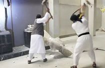 UNESCO: «Εγκλήματα πολέμου» η καταστροφή μνημείων από τους τζιχαντιστές στο Ιράκ