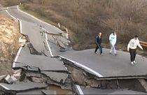 Derrocada destrói estrada no Montenegro