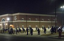 Dois polícias atingidos a tiro em Ferguson