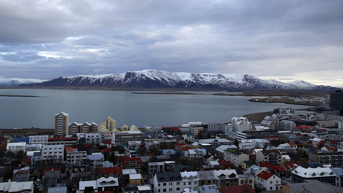 ایسلند تقاضای عضویت در اتحادیه اروپا را پس گرفت