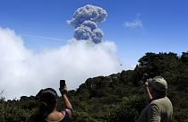 Vulkánkitörés miatt akadozik a légiközlekedés Costa Ricában
