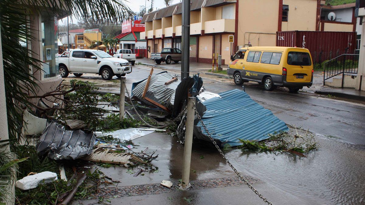 إعصار بام يخلف اكثر من اربعين قتيلا ويلحق أضرارا جسمية في فانواتو