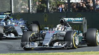 Lewis Hamilton sem concorrência à altura em Melbourne