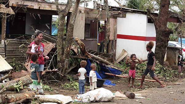 Ajuda humanitária confronta-se com devastação em Vanuatu Ajuda humanitária confronta-se com devastação em Vanuatu
